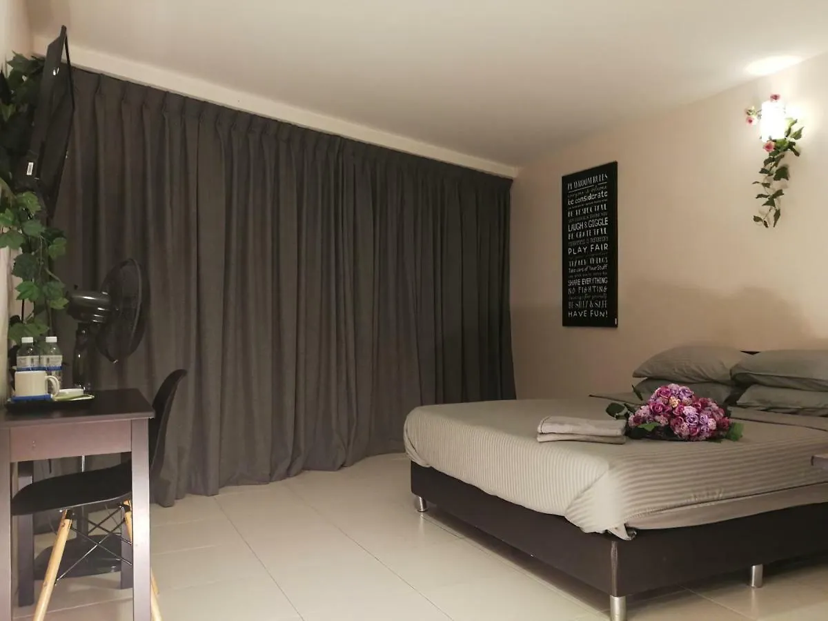 Livecom Hotel location